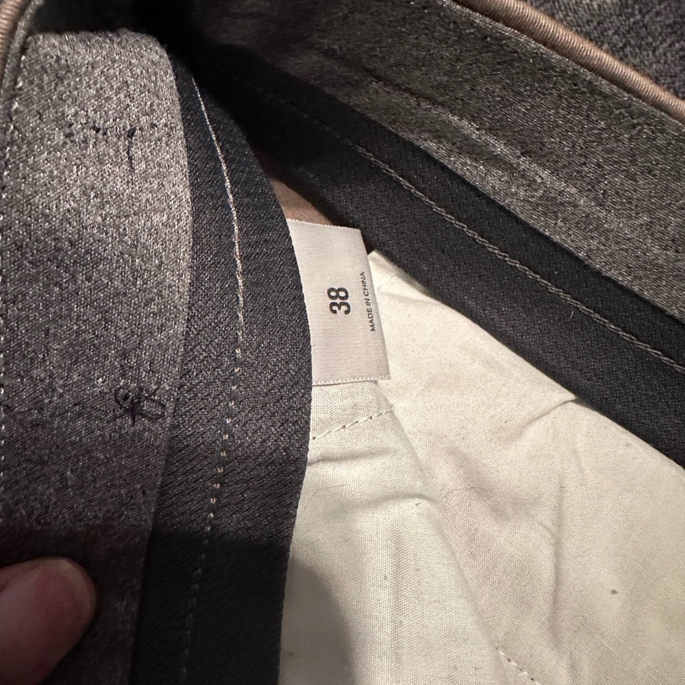 Express Shorts - Picture 4 of 5